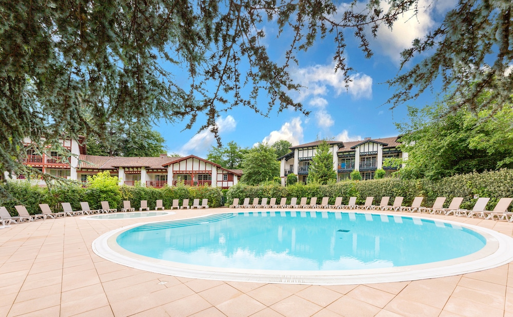 Residence Pierre & Vacances Le Parc D arradoy 42/50