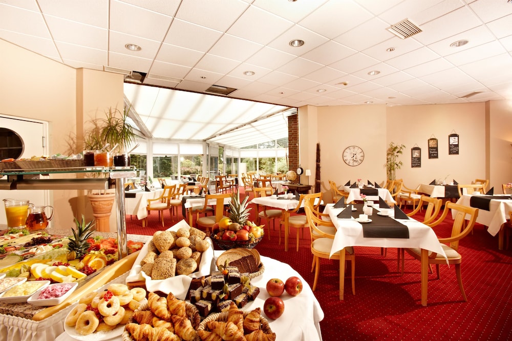 Hotel Danischer Hof Altenholz By Tulip Inn 35/45