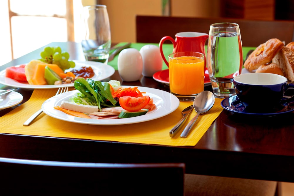 بارك إن باي راديسون الخبر(Park Inn By Radisson Al Khobar Hotel) 65/74