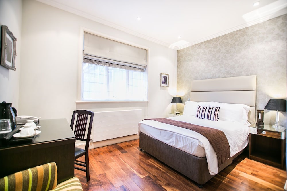 The Pillar Hotel London 25/61