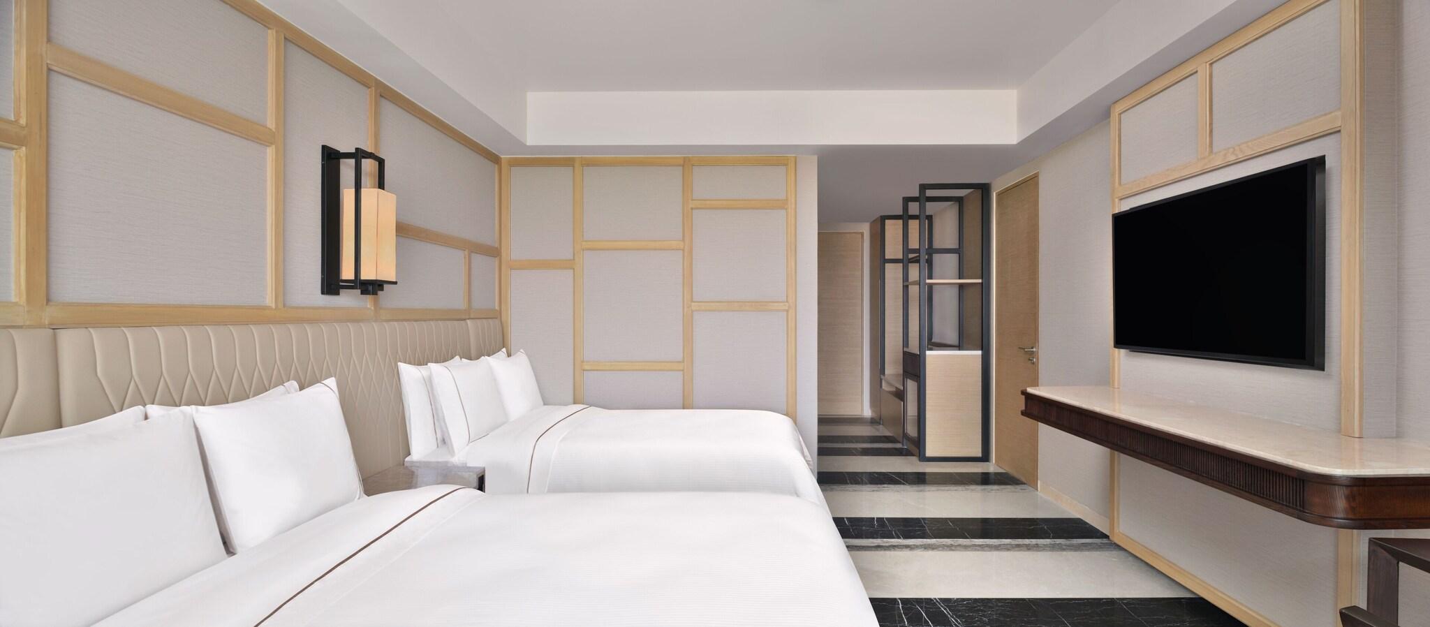 Room, Quadruple, with View