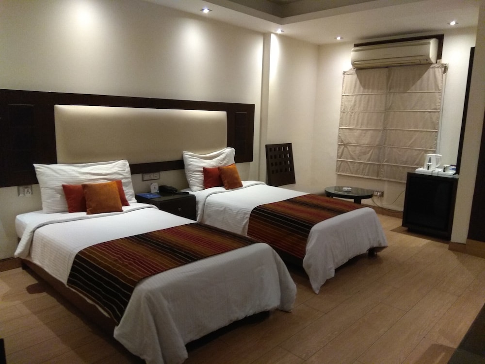 HOTEL THE LEGEND INN 13/49