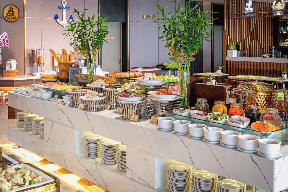 Le Sands Oceanfront Da Nang Hotel 2/50