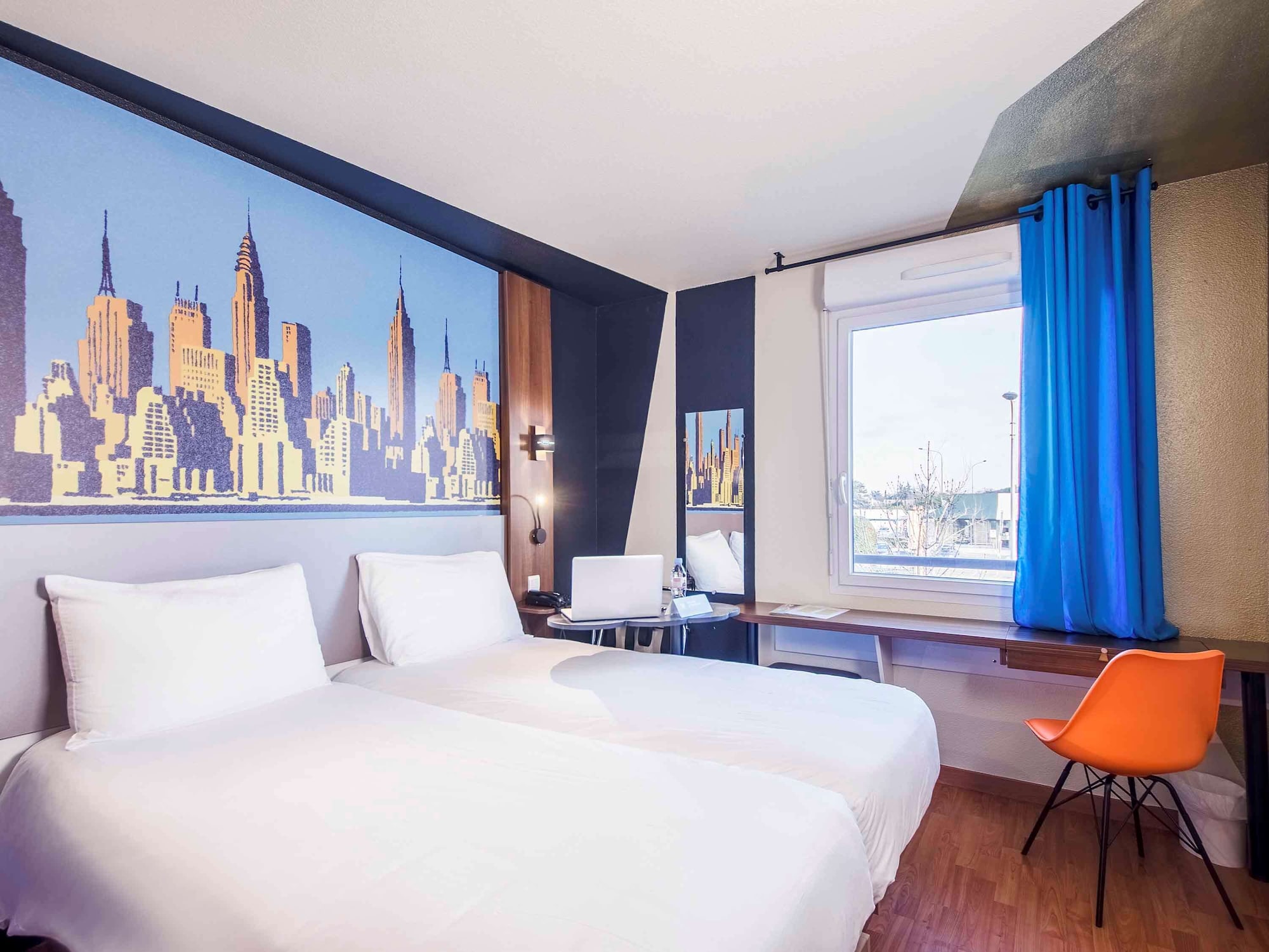 STANDARD, TWIN BEDS