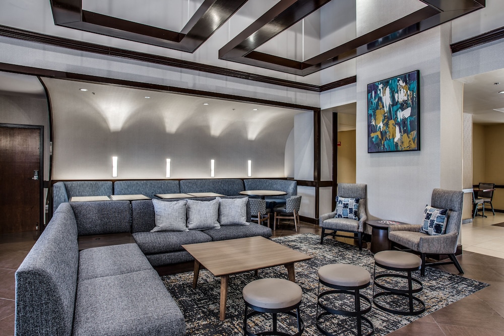 Hyatt Place Fort Worth Cityview 33/58
