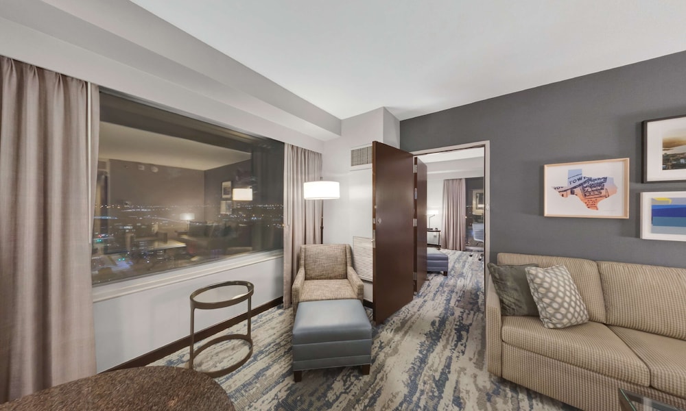 Hilton Americas Houston 53/85