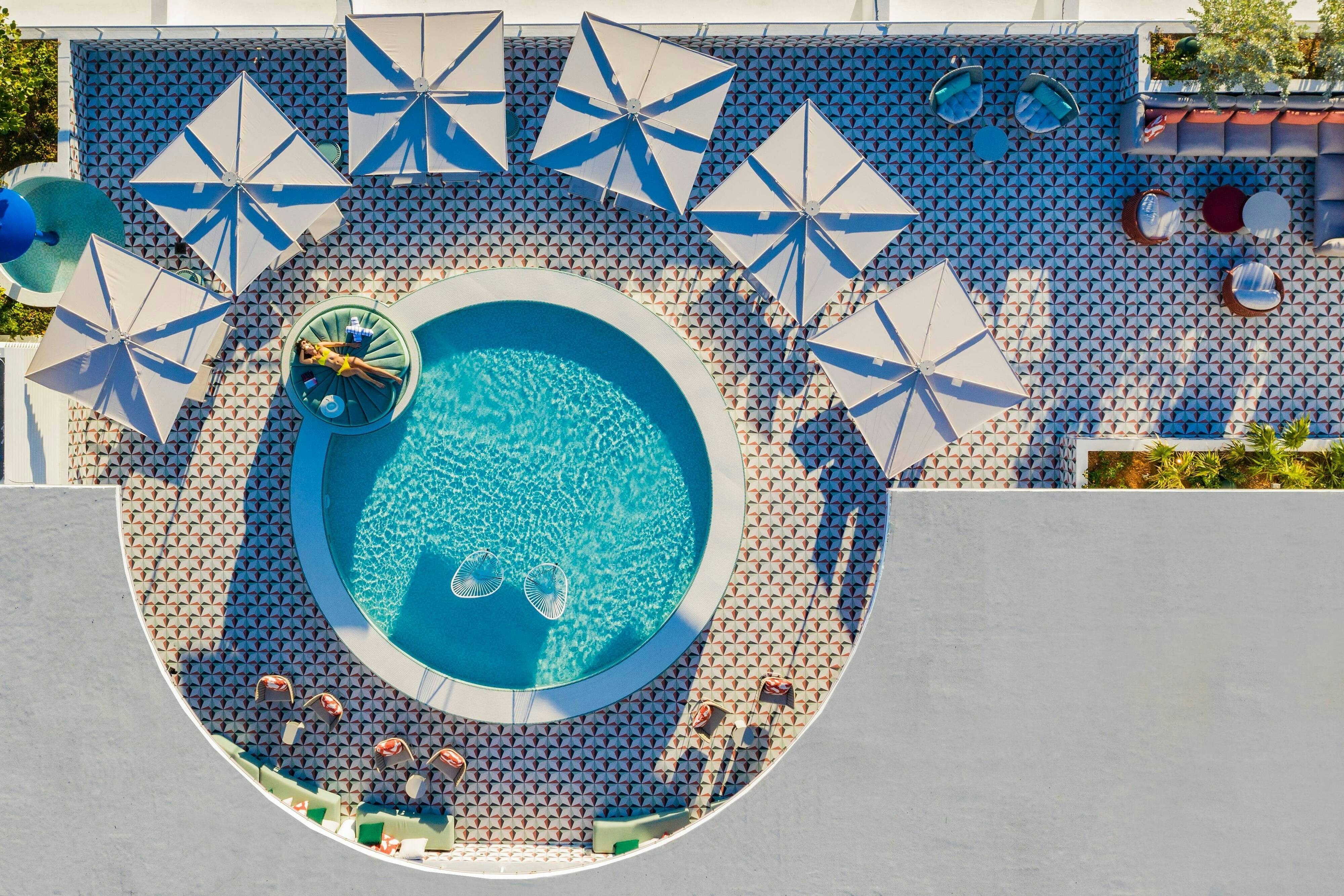 Moxy Miami South Beach 40/40