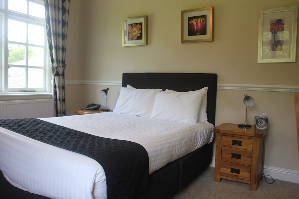 OYO Flagship Nant Ddu Lodge Hotel & Spa 22/70