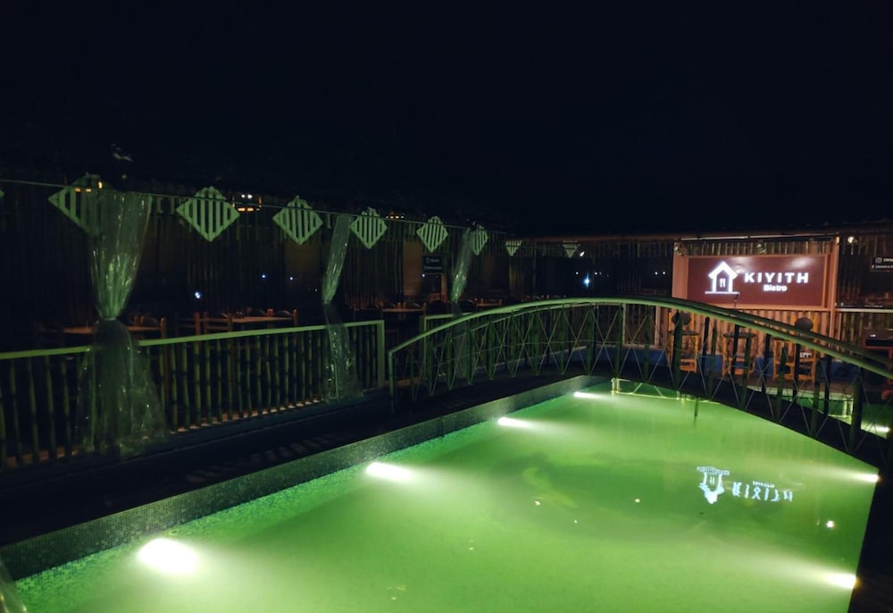 Hotel Vassi Palaze 31/32
