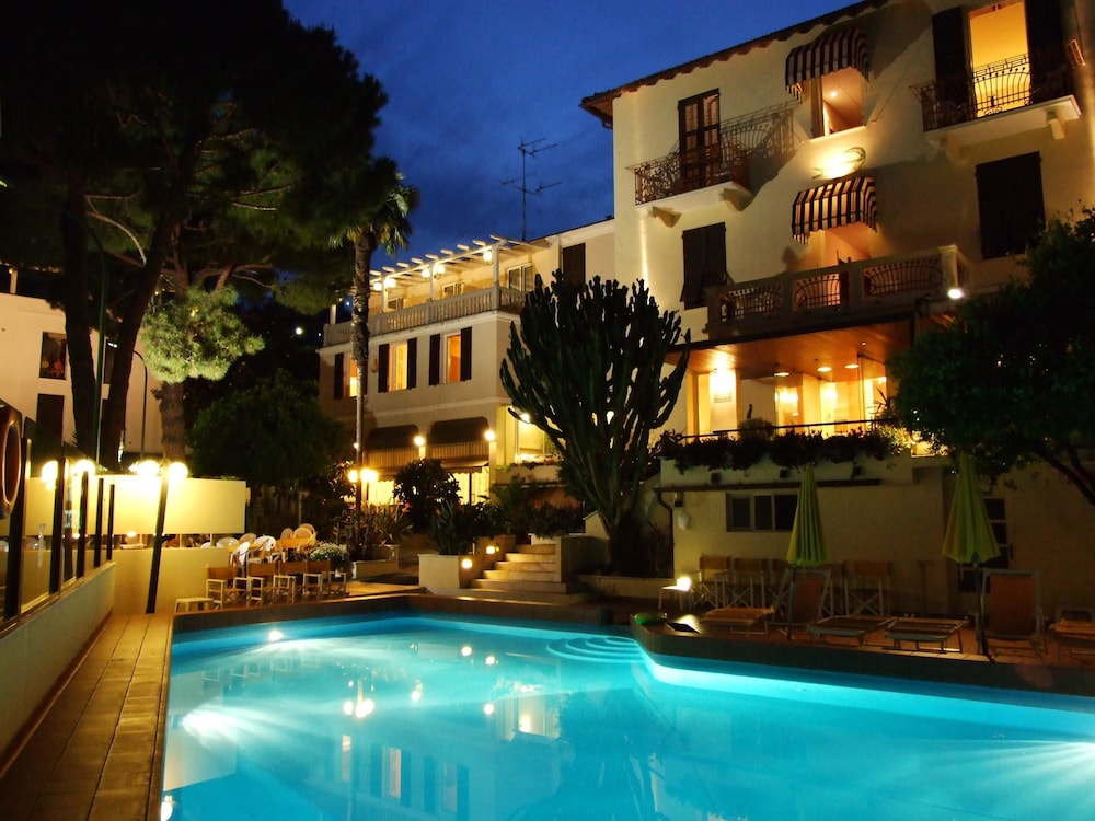 Hotel Coccodrillo 1/68