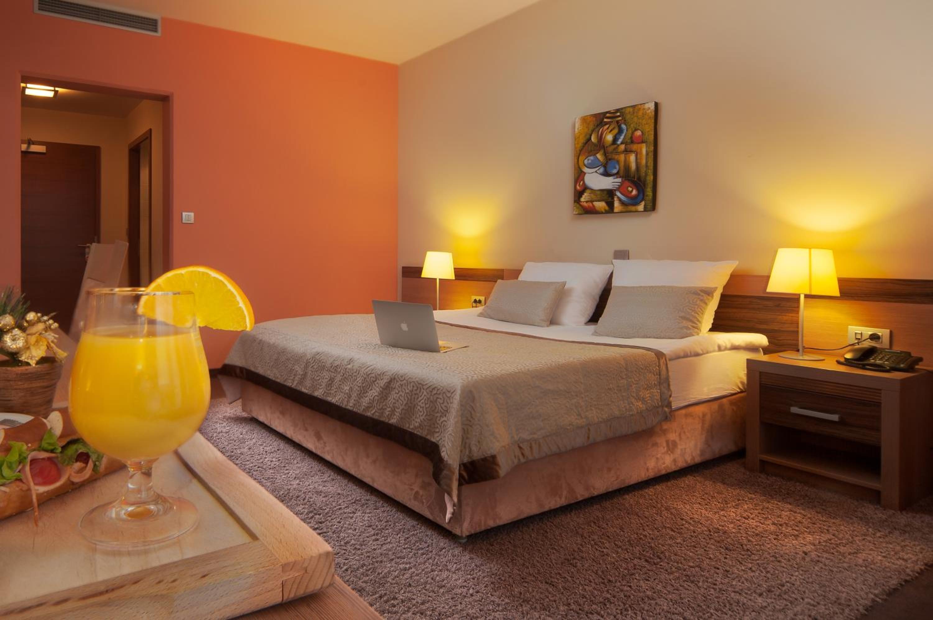 Hotel Kras 37/61