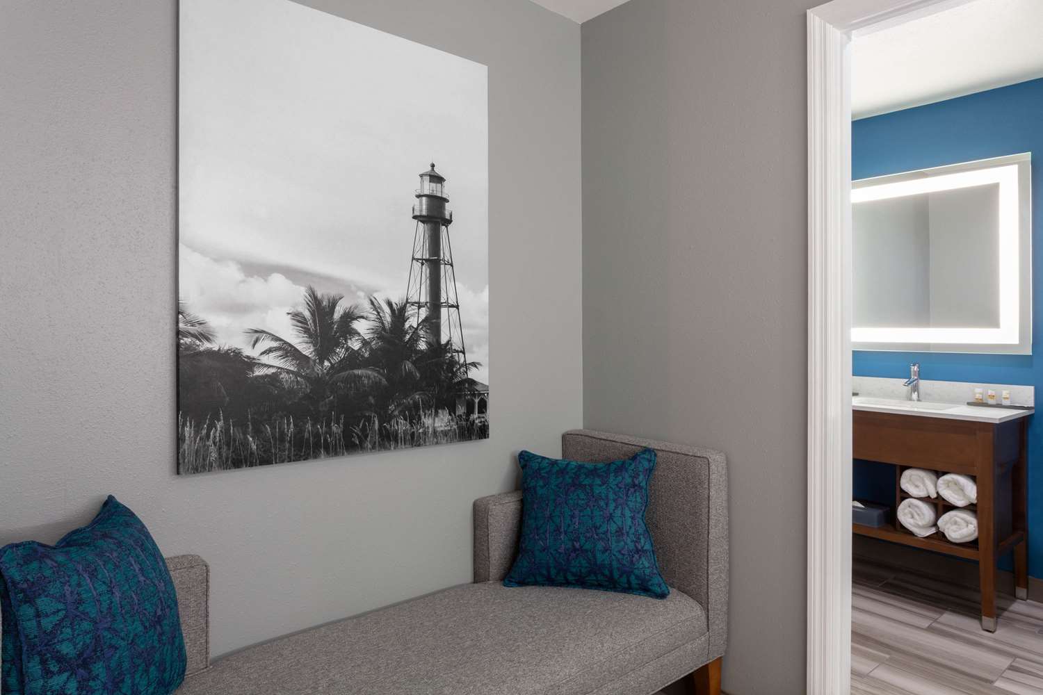 La Quinta Inn Suites By Wyndham Ft Myers Sanibel Gateway 43/58