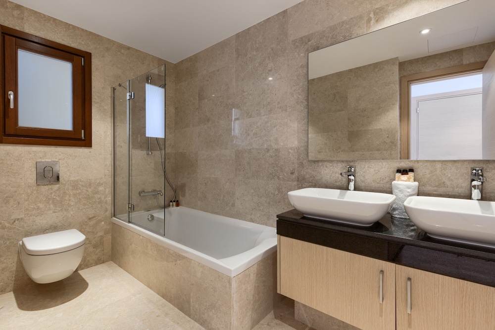 Aphrodite Hills Rentals - Premium Apartments 49/50