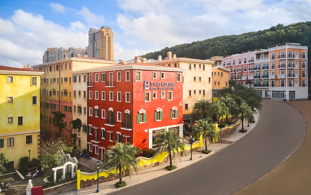 Times Corner Sorrento Boutique Hotel 3/49