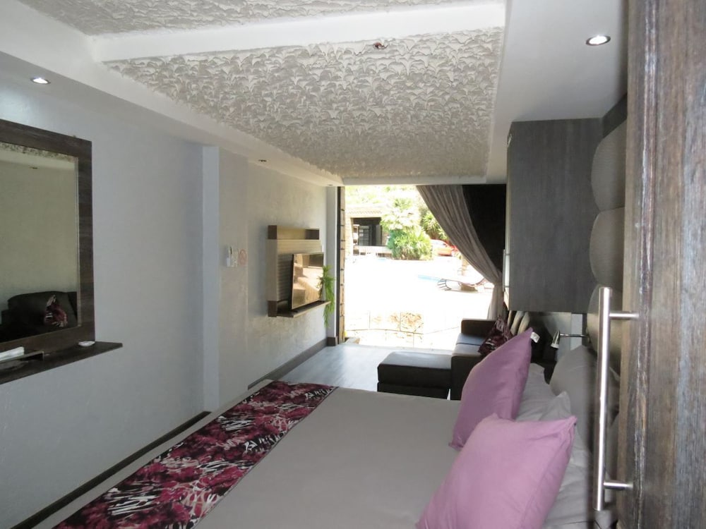Bushmans Rock Country Lodge 14/50