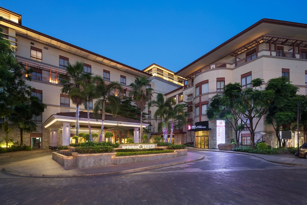 Just Stay Hotel 18/21