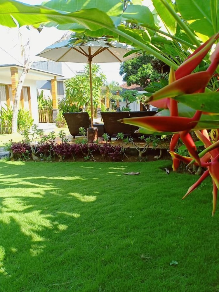 Singabu Bungalows 42/50