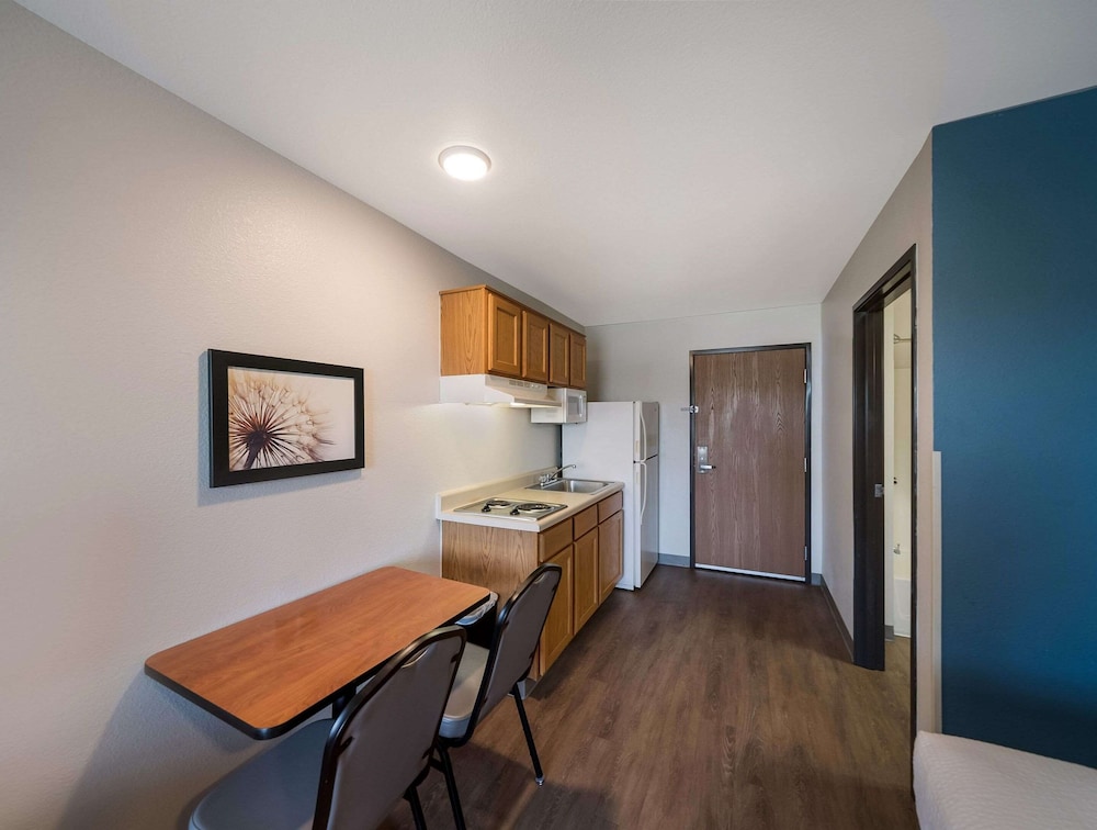 Woodspring Suites Fort Worth Trophy Club 37/48