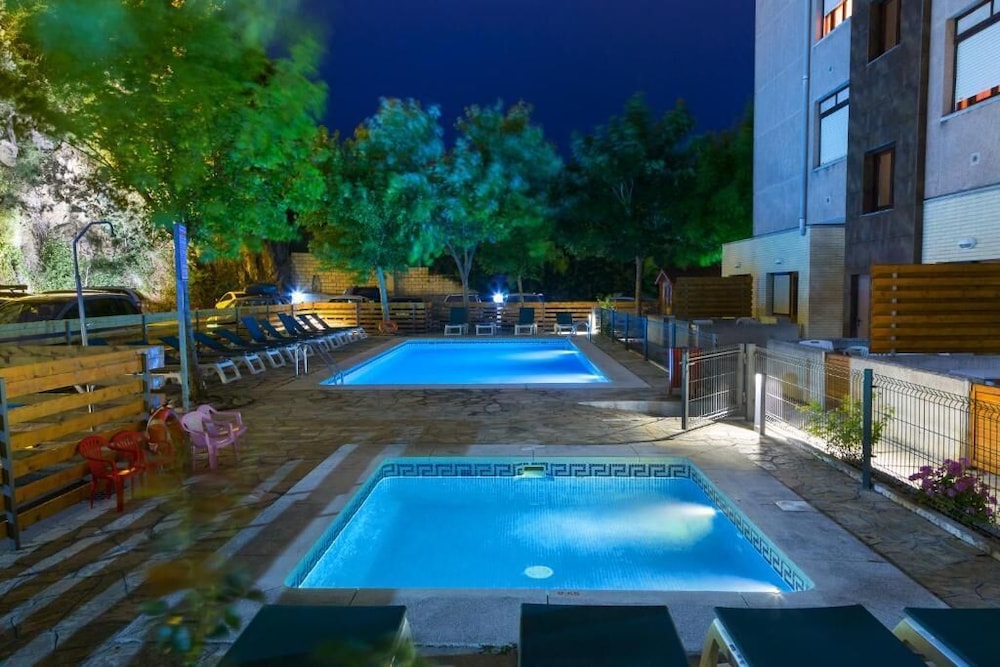 Hotel Los Arces 40/68