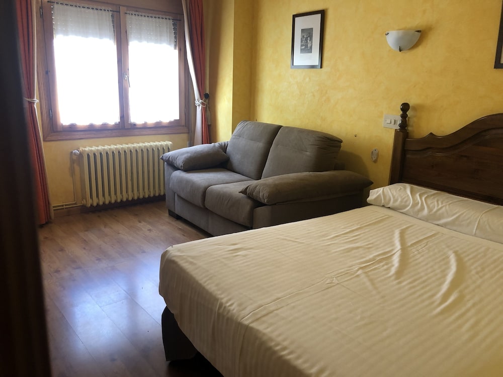 Hostal Rio Ara Bellosta 30/70