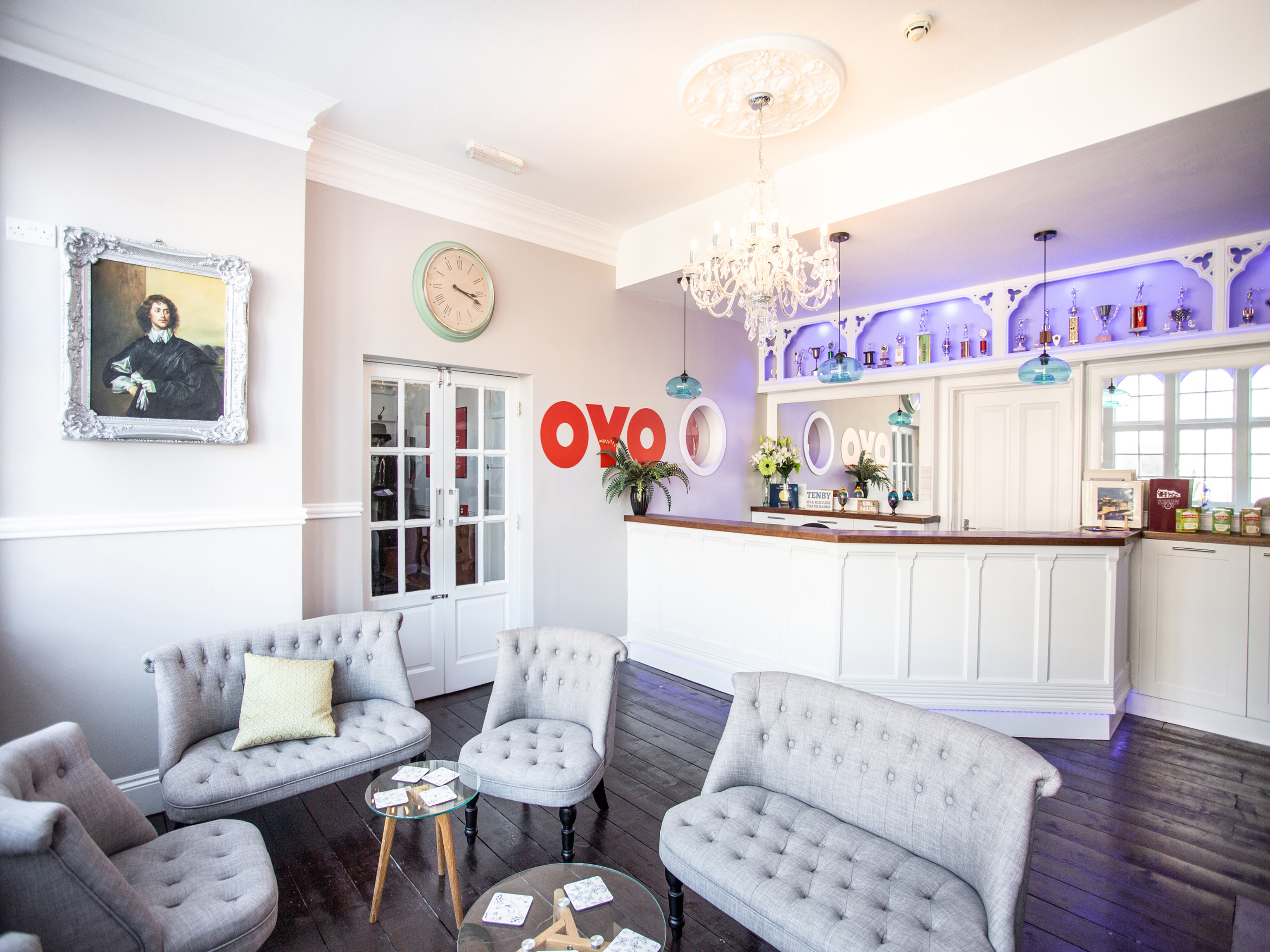 OYO Timothy's 30/33