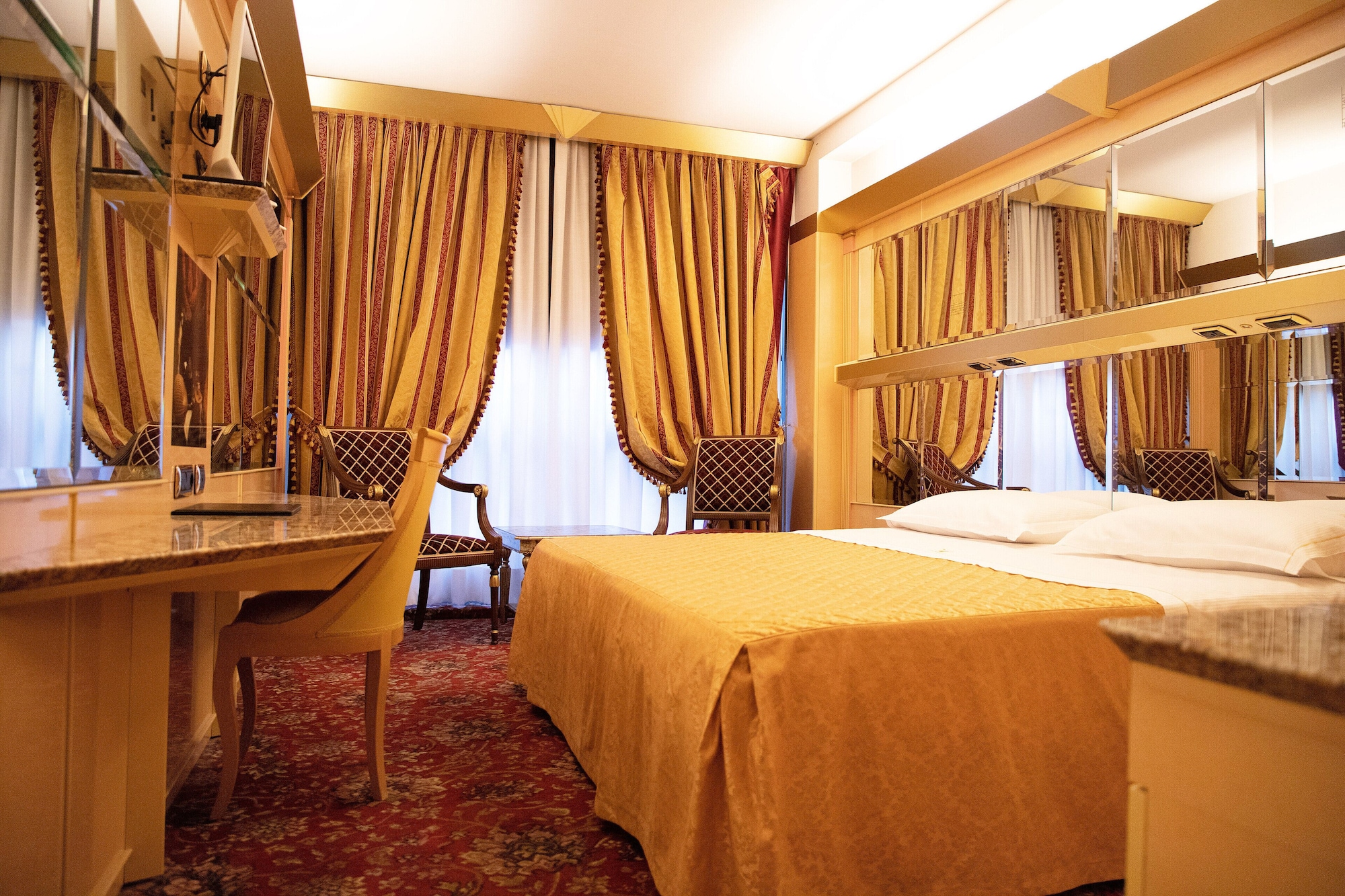 STANDARD, TWIN BEDS
