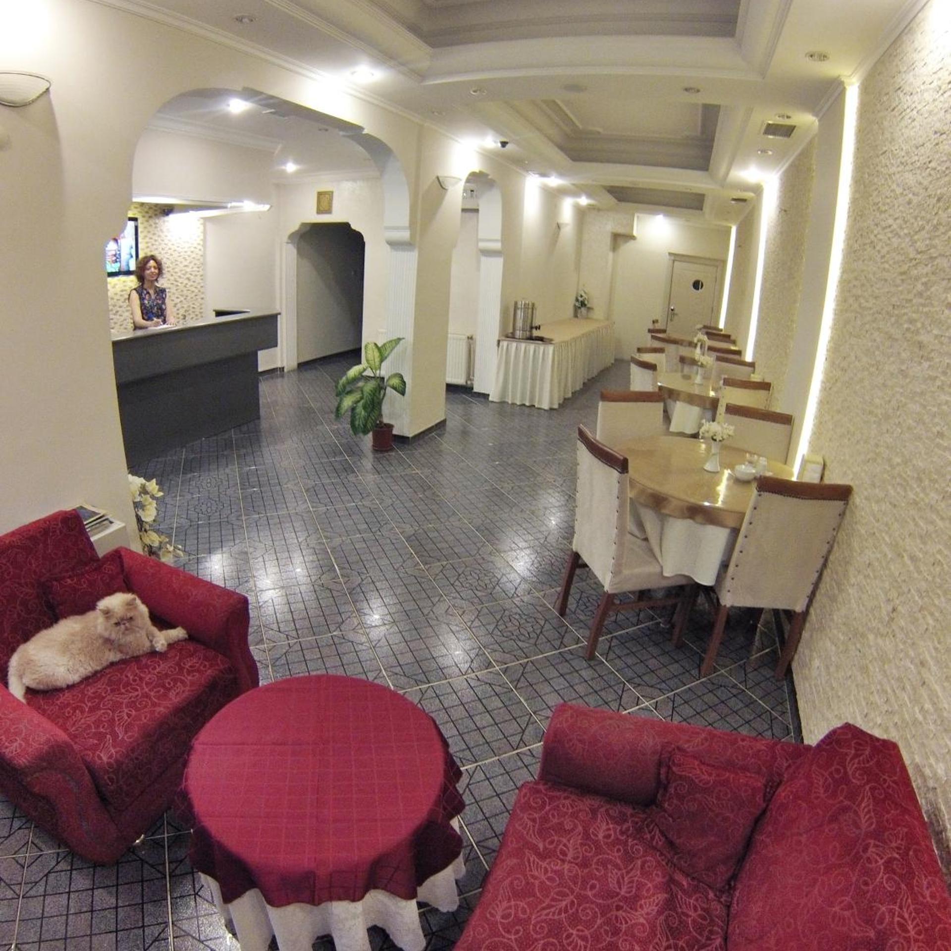 Anil Hotel 42/56
