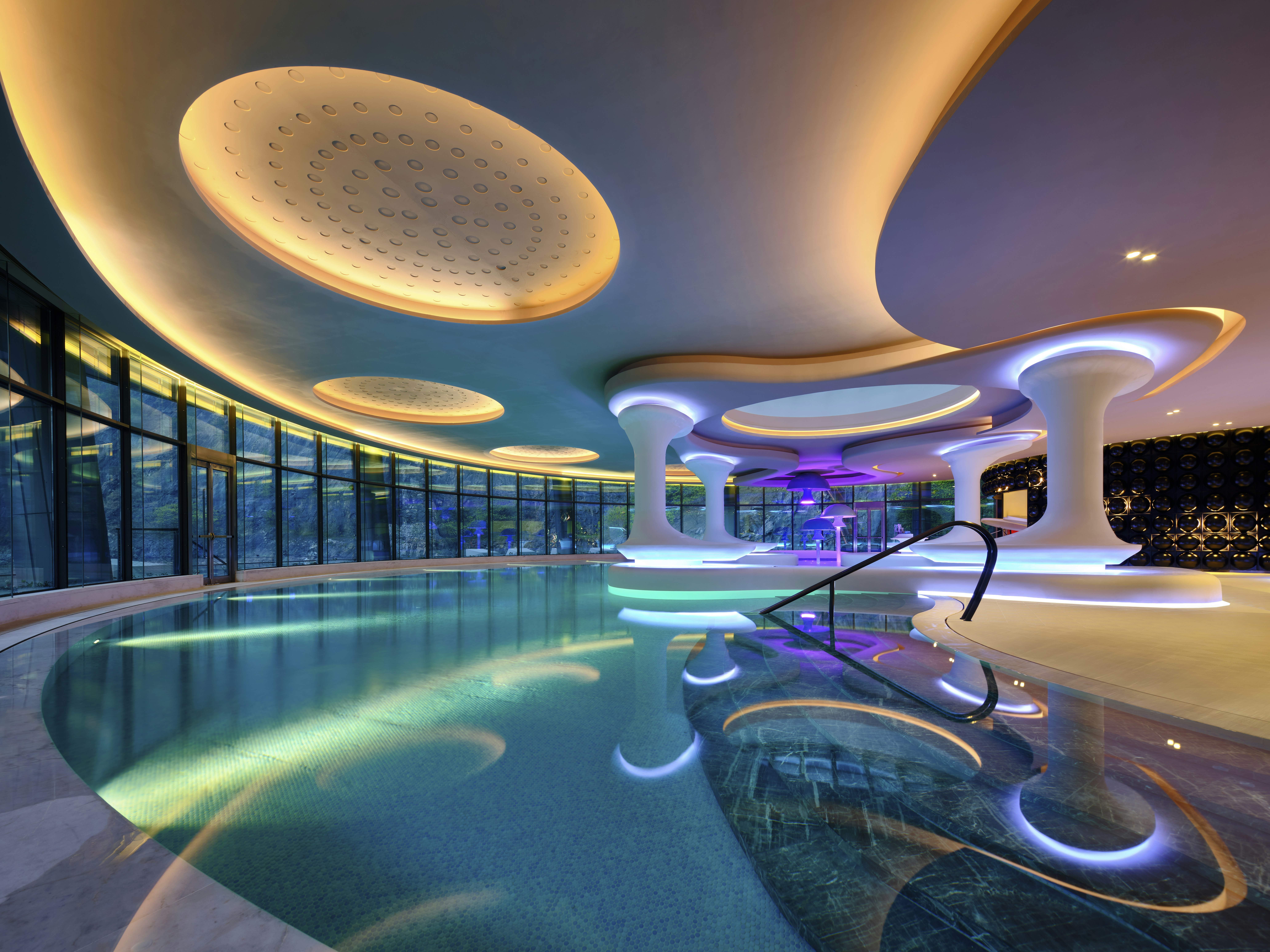 Intercontinental Shanghai Wonderland 14/50