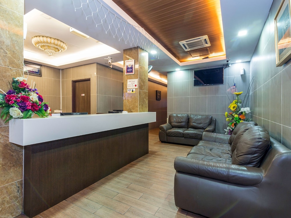 OYO 431 Hotel De Grand Orchard 5/20