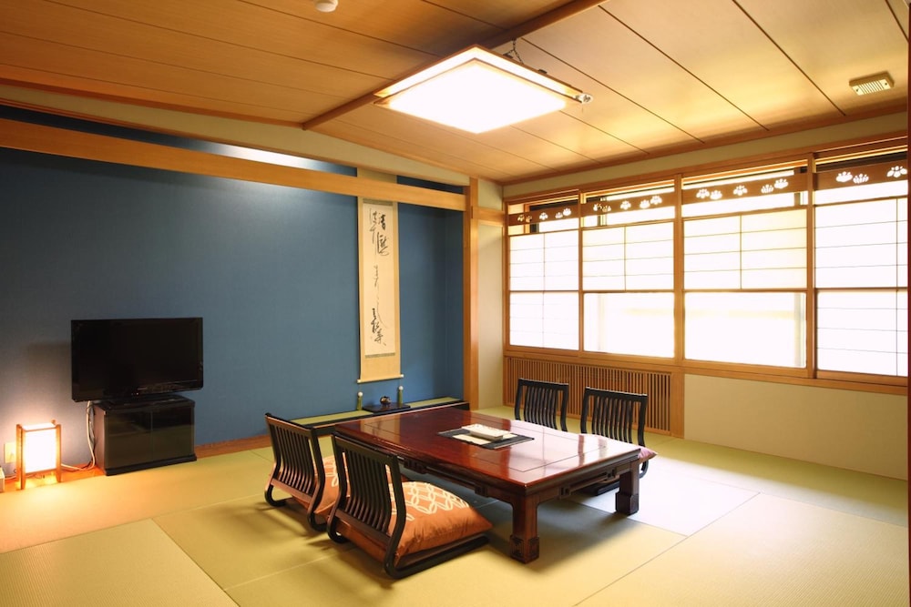 Takamiya Ryokan Bettei KUON (ex KUON) 52/54