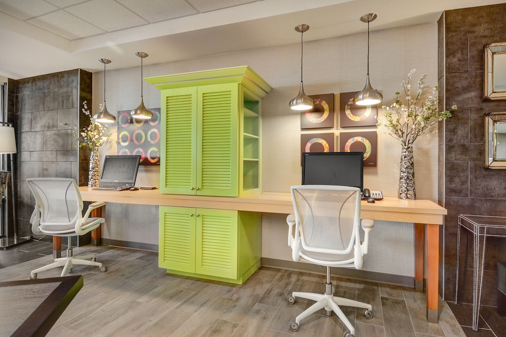 Home2 Suites By Hilton Irving / Dfw Airport North 12/63