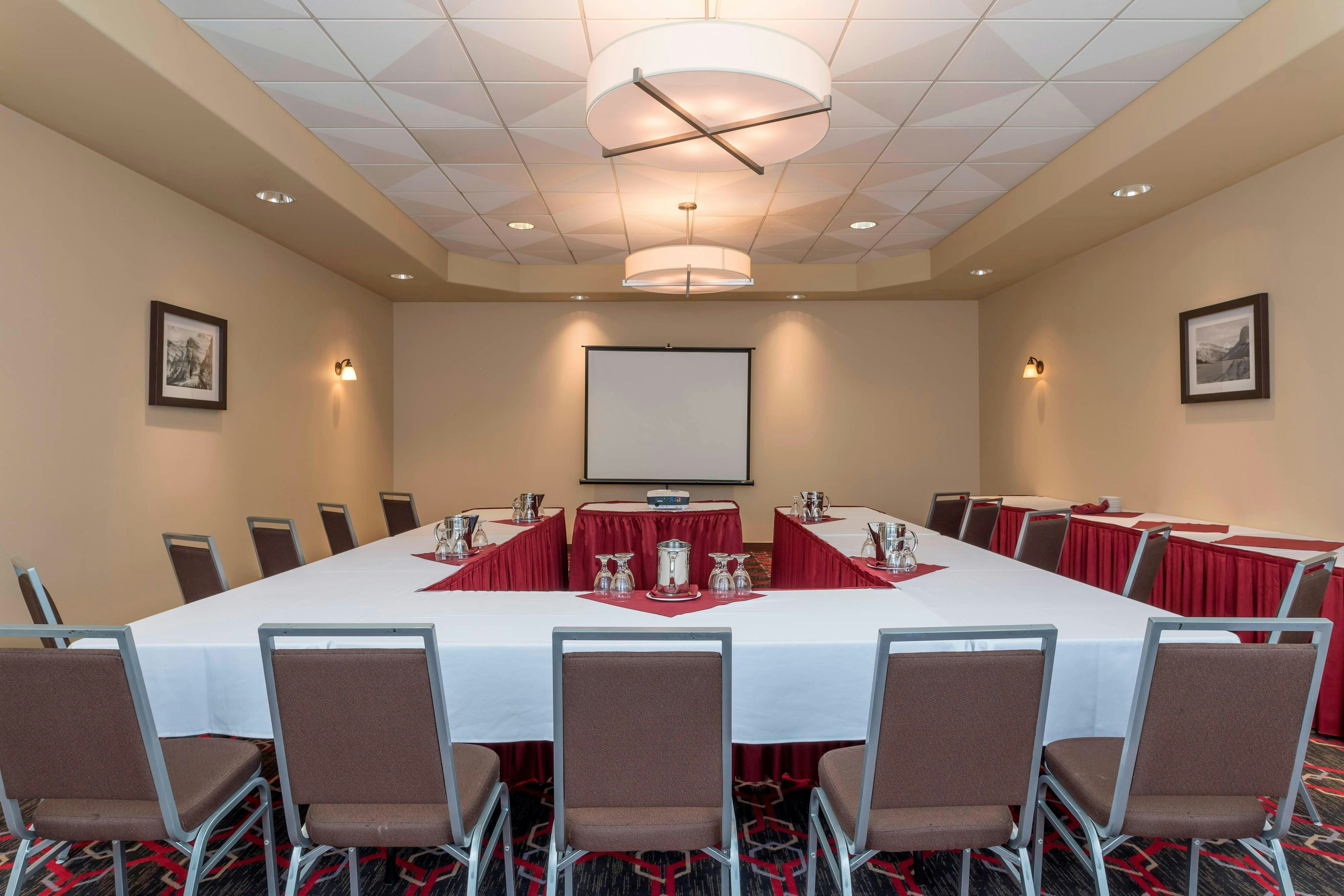 Four Points by Sheraton Edmonton South 6/7