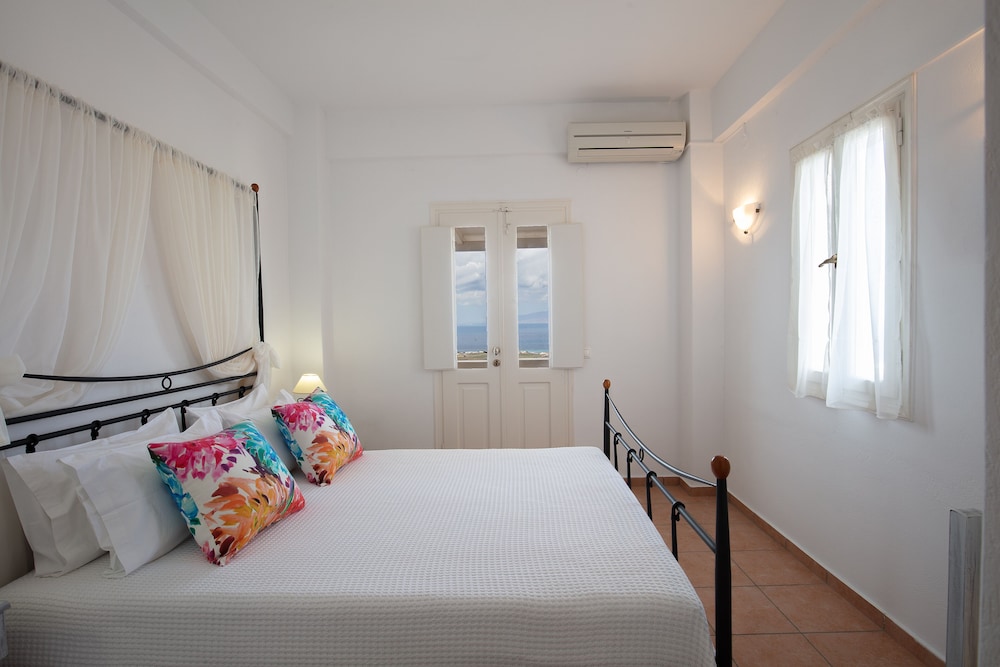 Anchor Suites 15/56