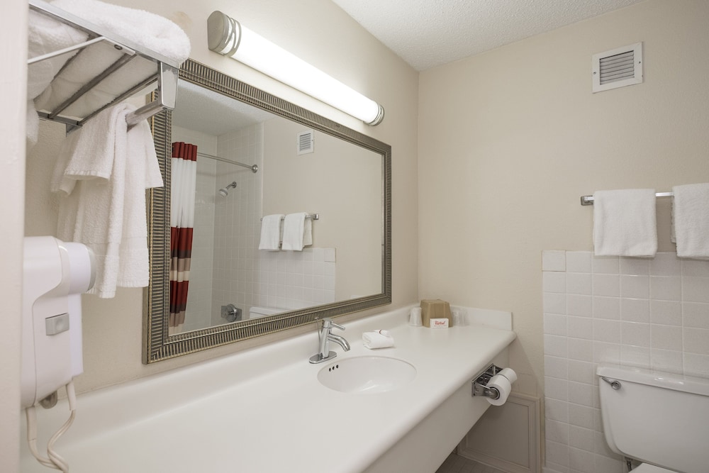 Red Roof Inn Dumfries Quantico 12/28