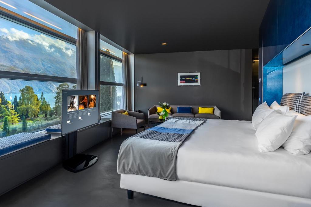Sky, Junior Suite