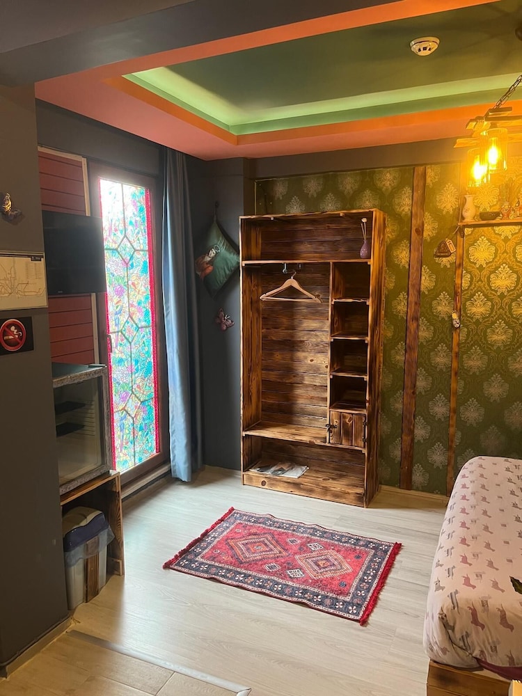 Marvel Suites - Adults Only 19/40