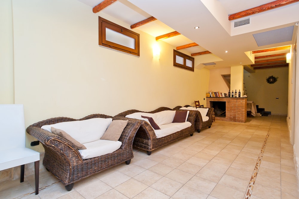 Gentarrubia - B&B 12/50
