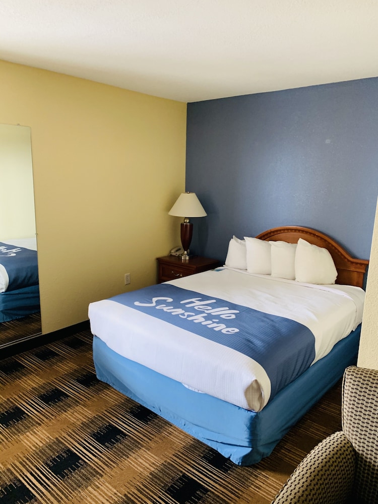 Days Inn by Wyndham Trumann AR 12/56