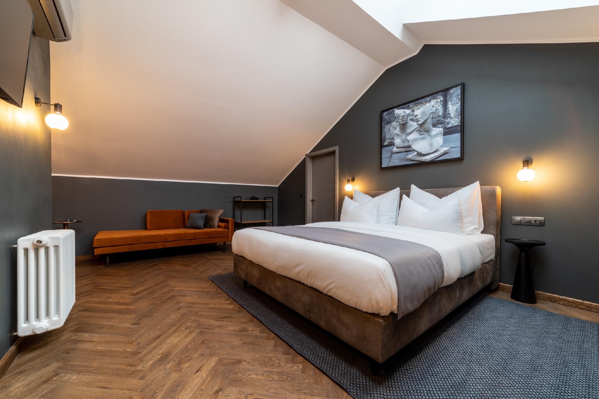Deluxe, Suite, Balcony