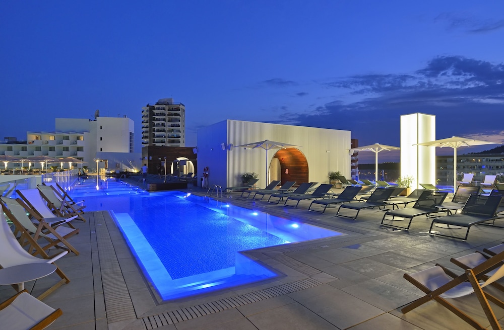 Innside by Melia Calvia Beach 24/50
