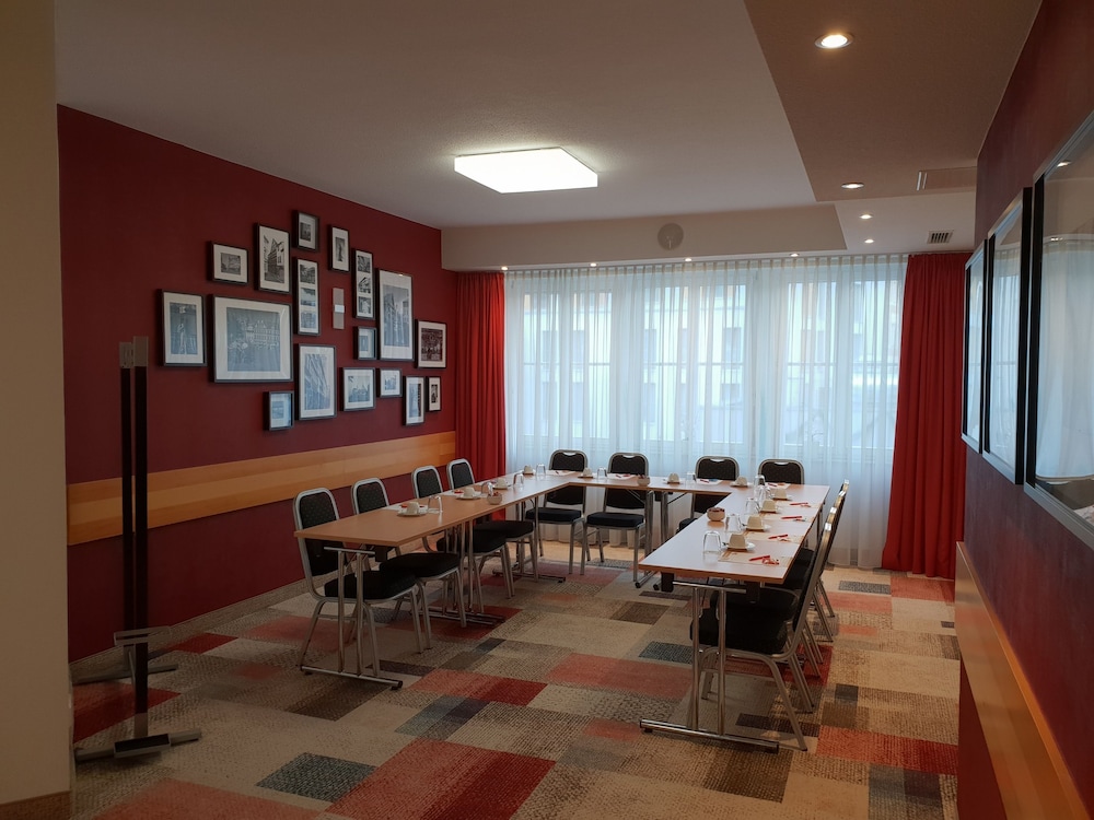Hotel Am Kaisersaal 60/70