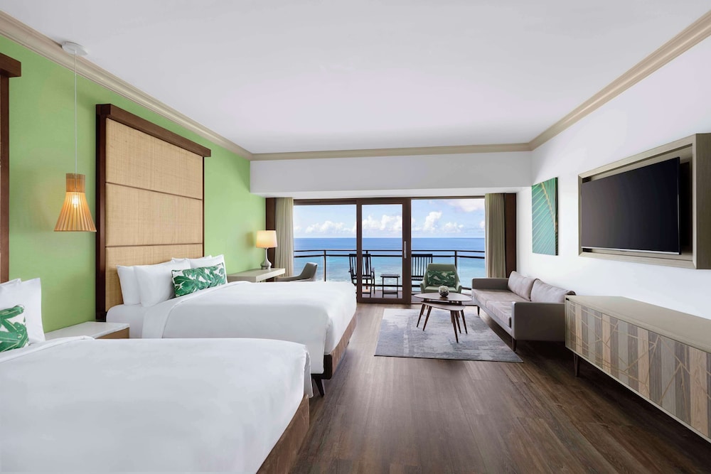 Club, 2 Queen Beds, Ocean Front