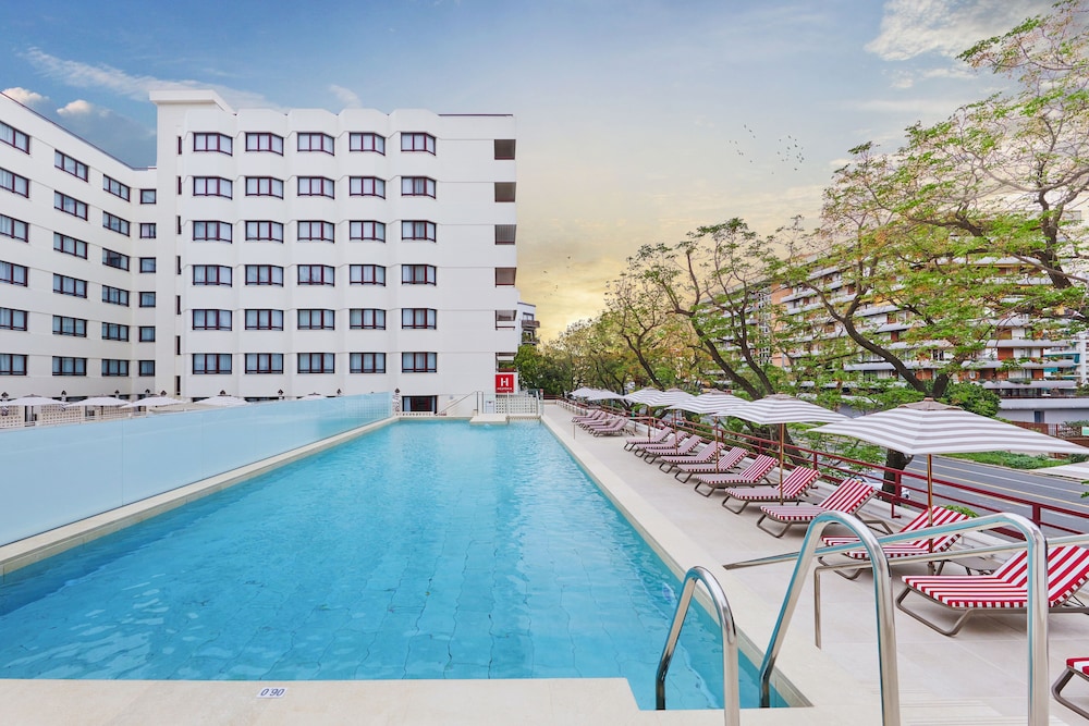 Hesperia Sevilla Hotel 71/72