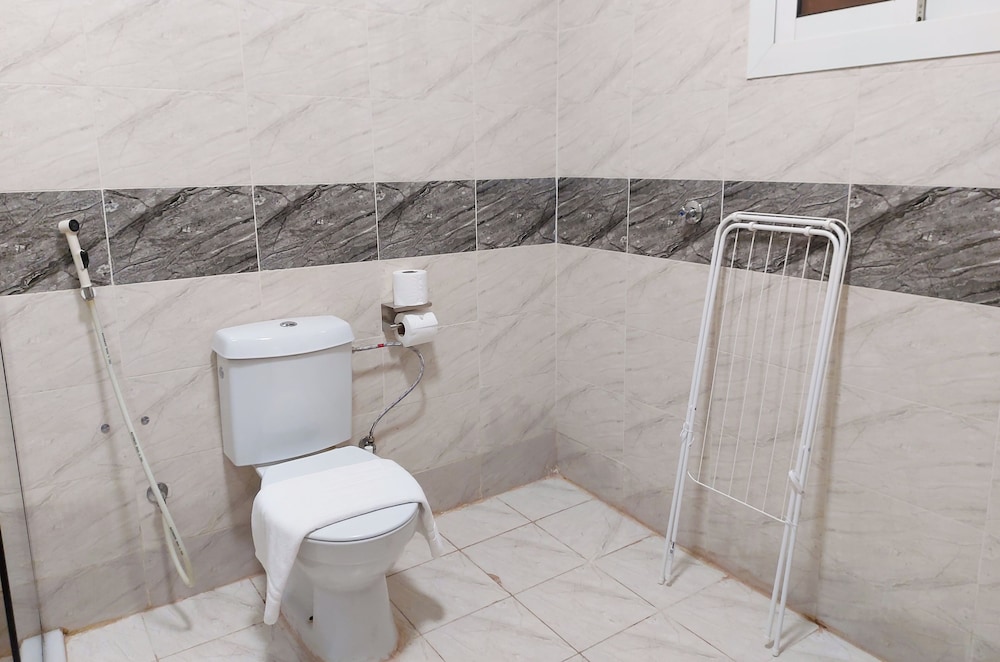 ايوان الاندلسية(Iwan AlAndalusia hotel suites Alrehab) 29/30