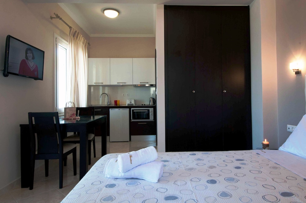 Brentanos Apartments - View Of Paradise 9/50