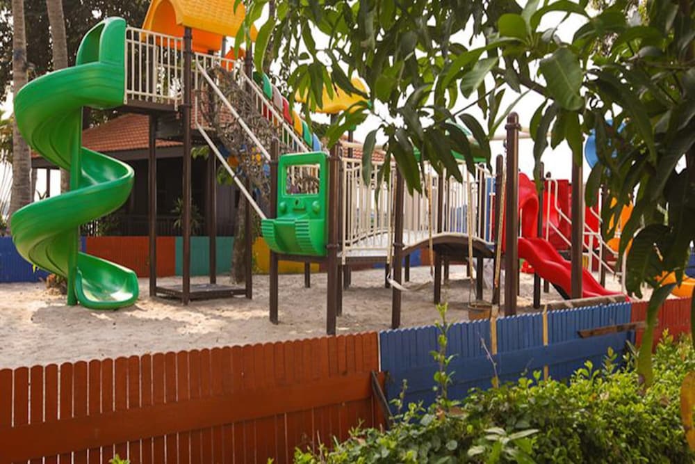 Riverside Serviced Apartments 51/72