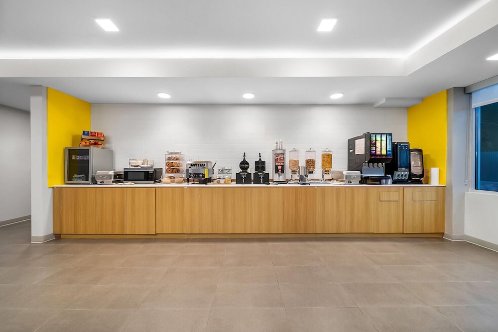 Microtel Inn and Suites by Wyndham Prattville Montgomery 7/50