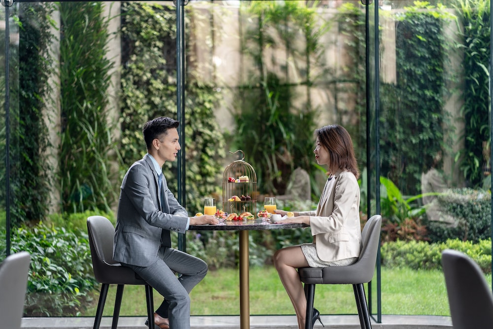 The G Shenzhen, A Tribute Portfolio Hotel 45/51