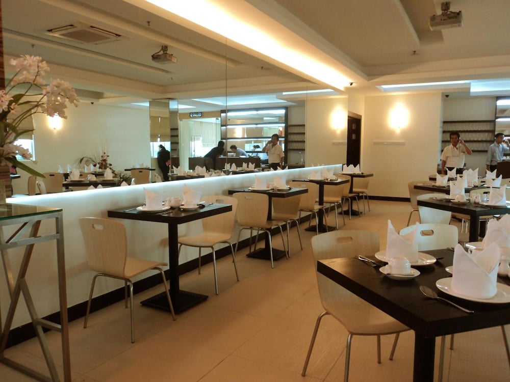 My Inn Hotel 35/39