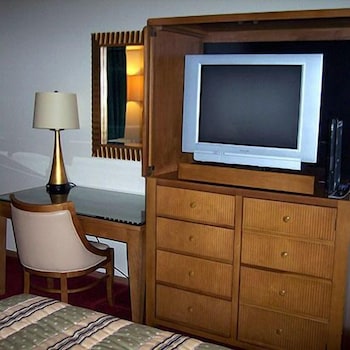 Night Inn 28/53